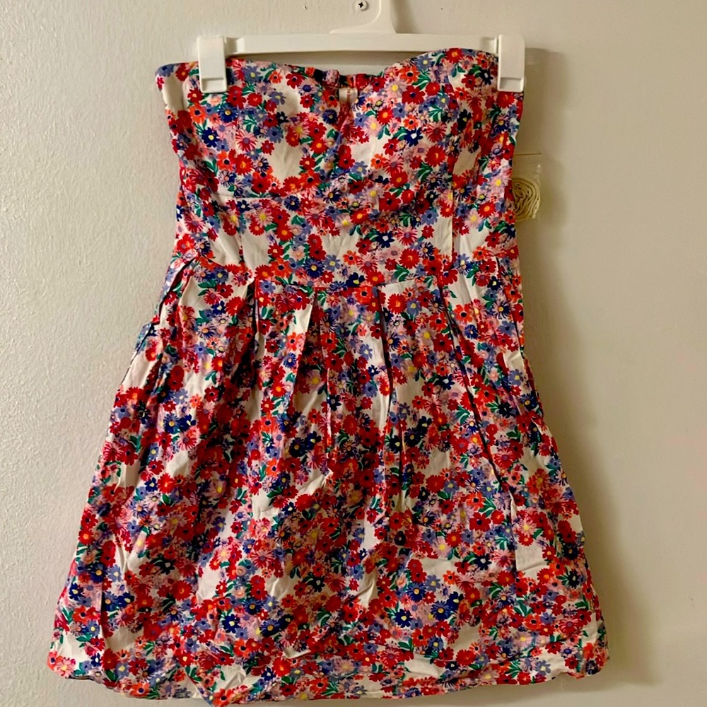Strapless Short flowered dress